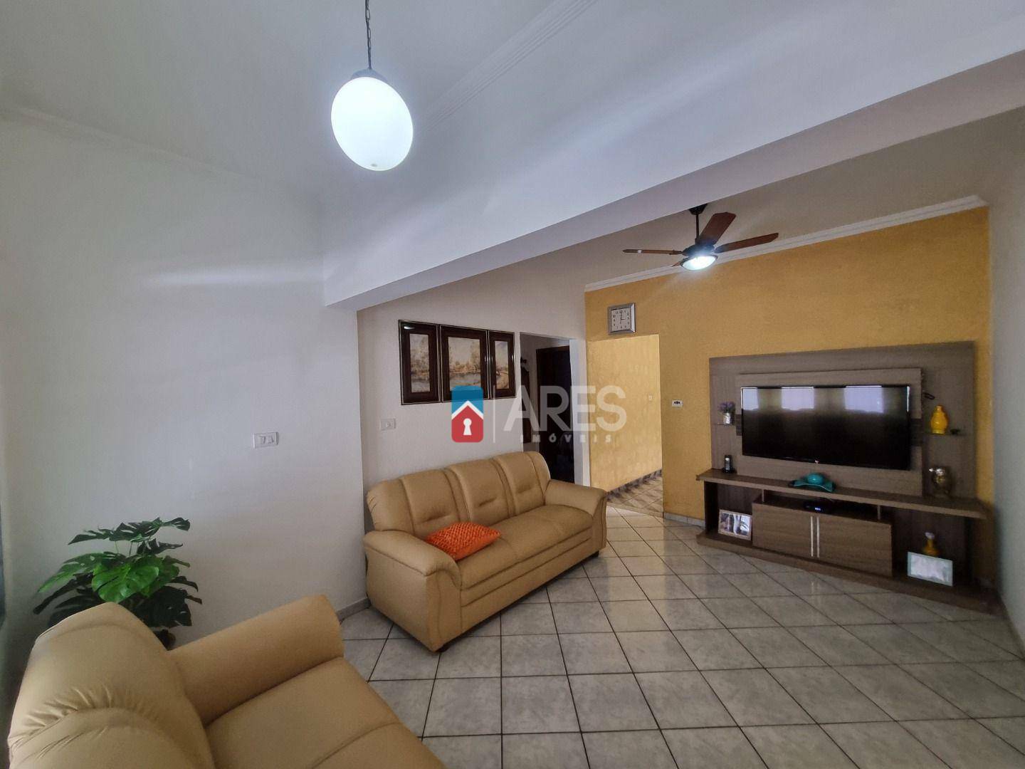 Casa à venda com 3 quartos, 99m² - Foto 3