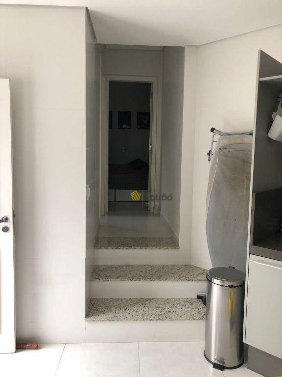 Casa de Condomínio à venda com 4 quartos, 529m² - Foto 22