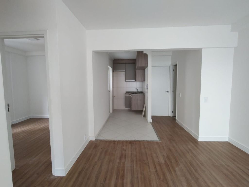 Apartamento para alugar com 2 quartos, 64m² - Foto 20