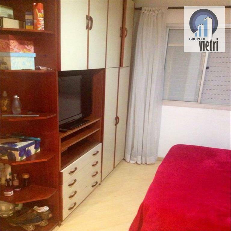 Apartamento à venda com 3 quartos, 75m² - Foto 17