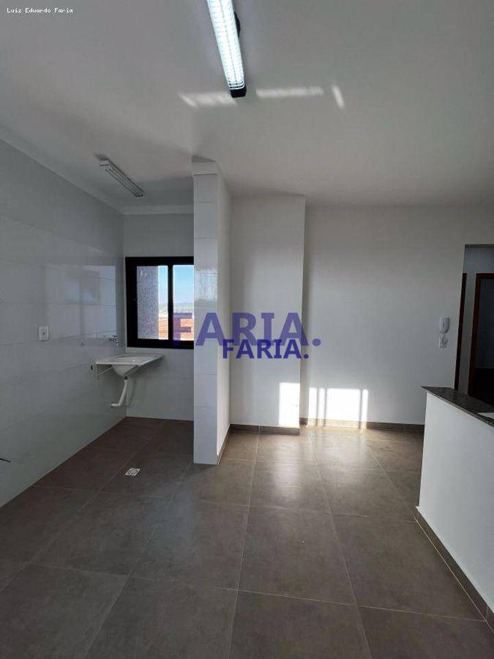 Apartamento à venda com 2 quartos, 76m² - Foto 5