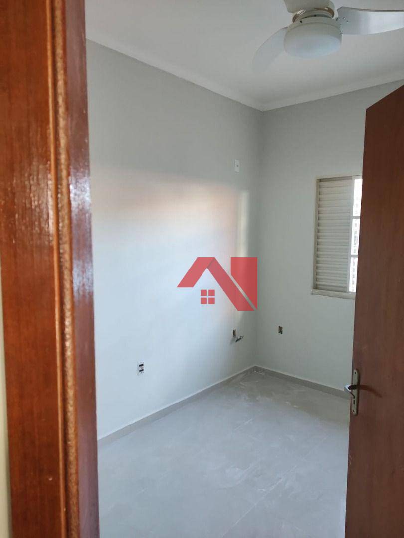 Casa à venda com 3 quartos, 100m² - Foto 5