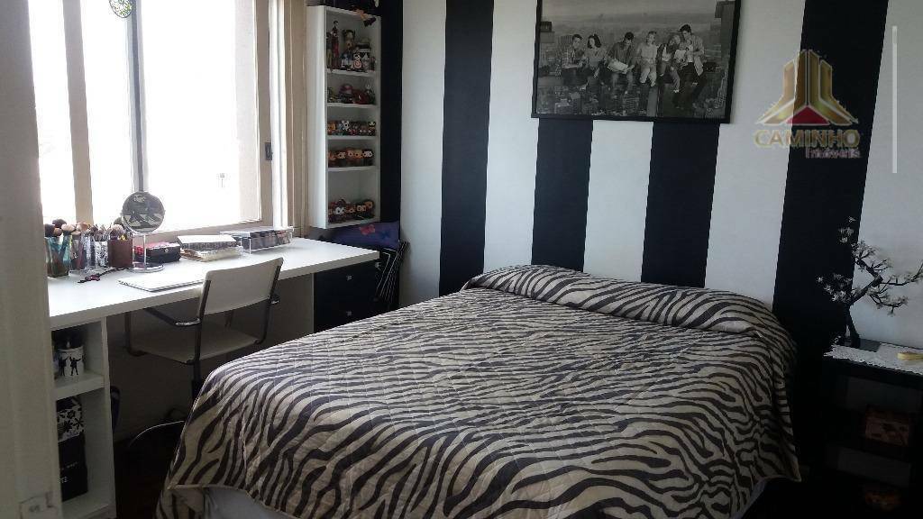 Apartamento à venda com 3 quartos, 117m² - Foto 12