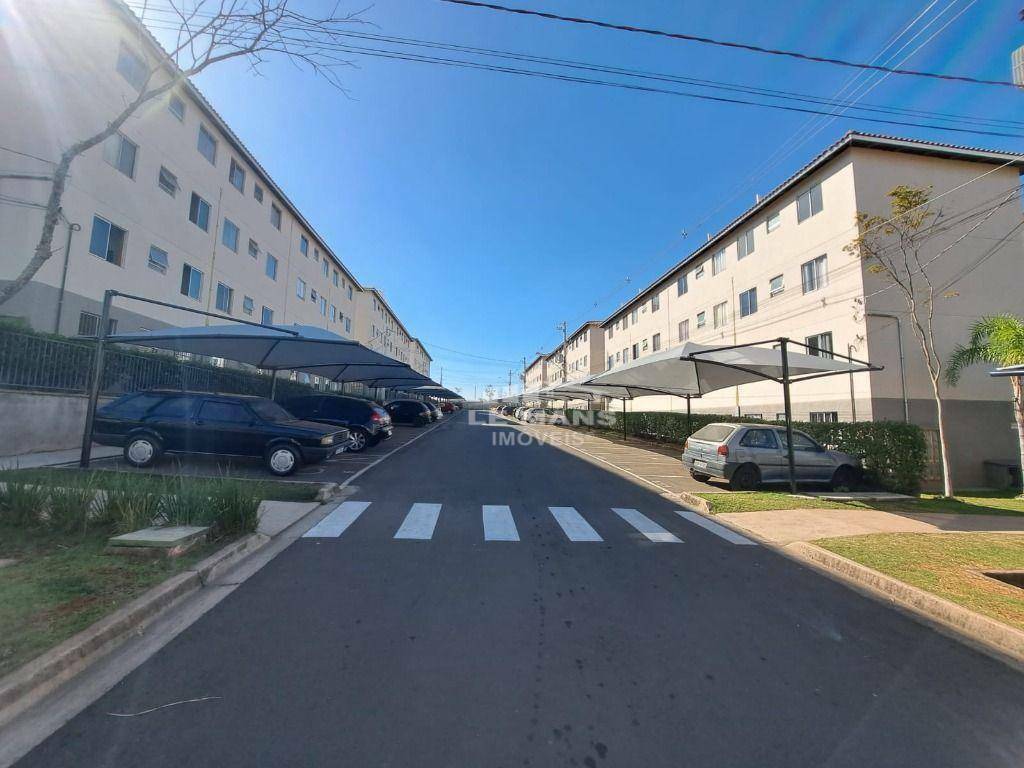 Apartamento à venda com 2 quartos, 60m² - Foto 2