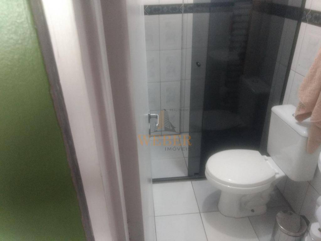 Apartamento à venda com 2 quartos, 62m² - Foto 14