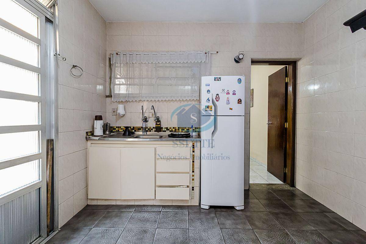 Casa à venda com 3 quartos, 200m² - Foto 41