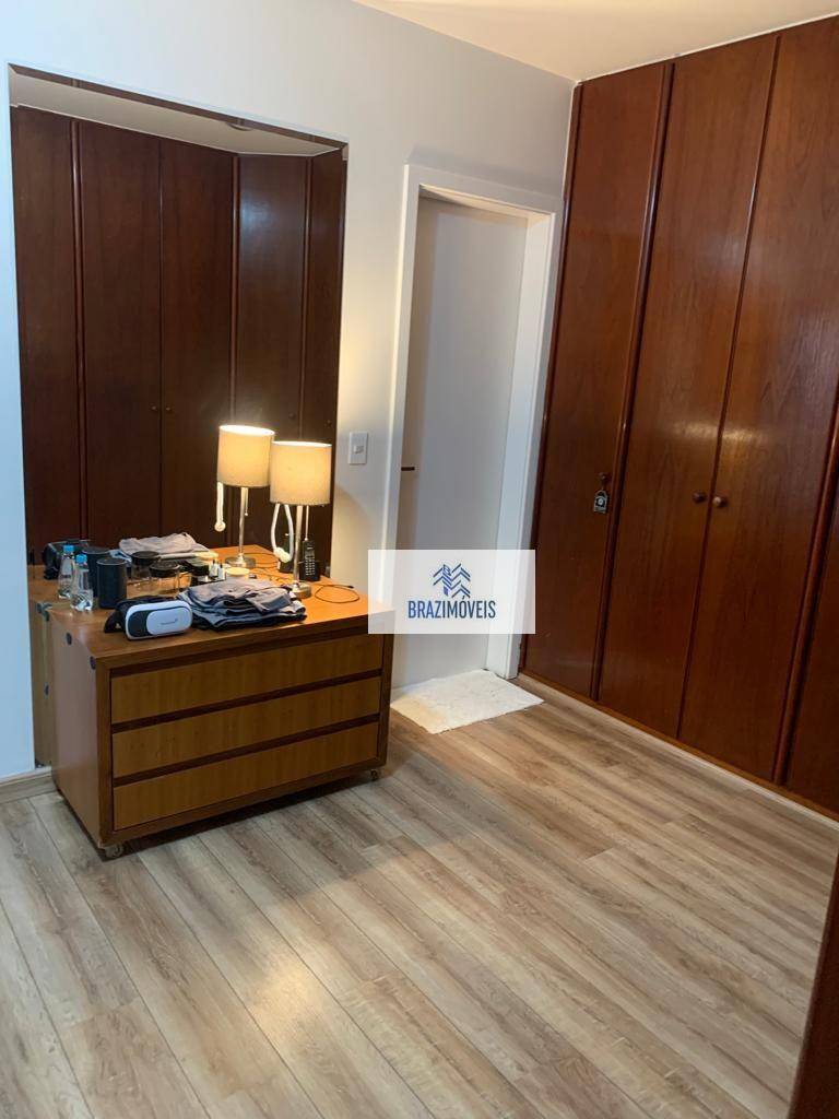 Apartamento à venda com 4 quartos, 236m² - Foto 14