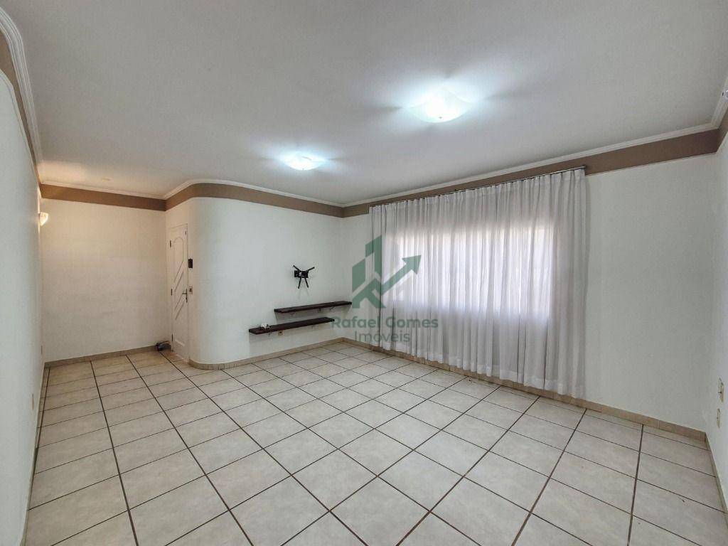 Casa, 3 quartos, 250 m² - Foto 2