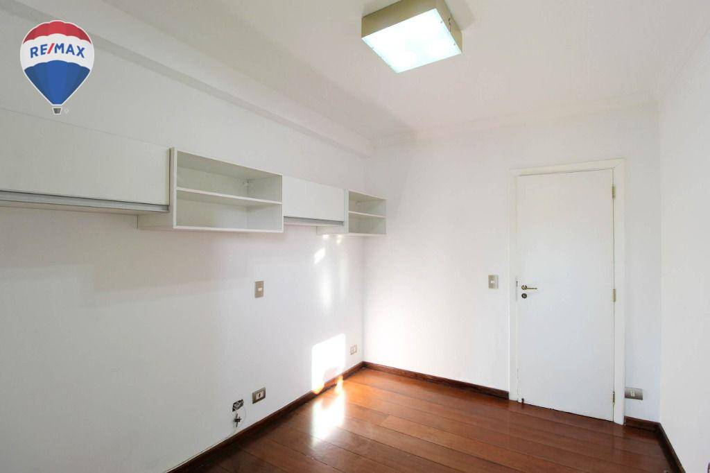 Apartamento à venda com 4 quartos, 160m² - Foto 19