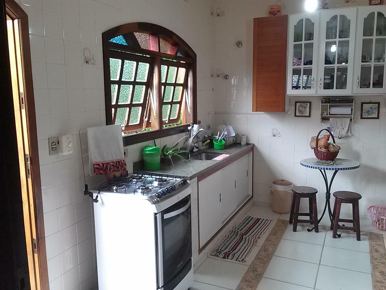 Casa de Condomínio à venda com 4 quartos, 320m² - Foto 18