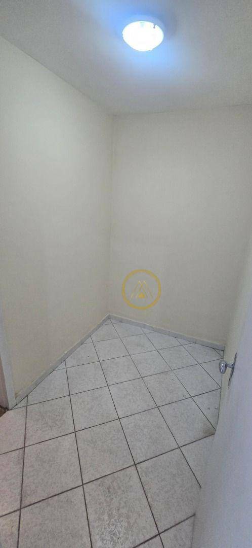 Apartamento para alugar com 3 quartos, 130m² - Foto 16