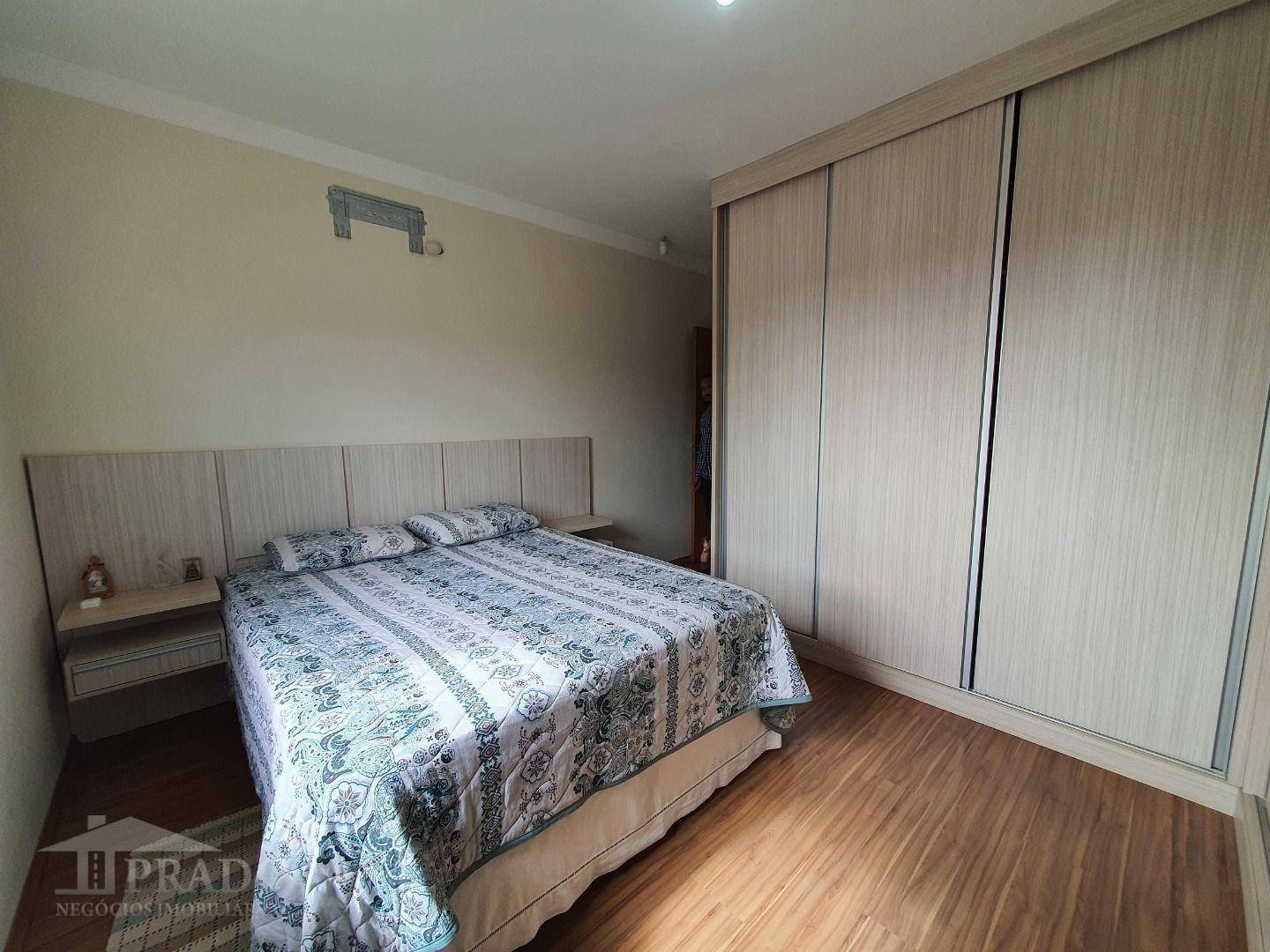 Casa à venda com 3 quartos, 174m² - Foto 17