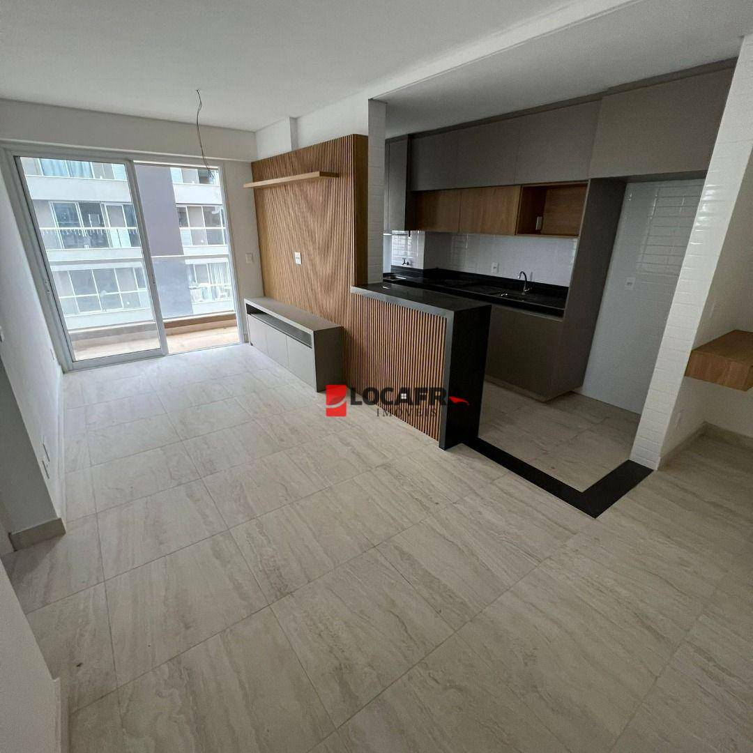 Apartamento à venda com 2 quartos, 78m² - Foto 10