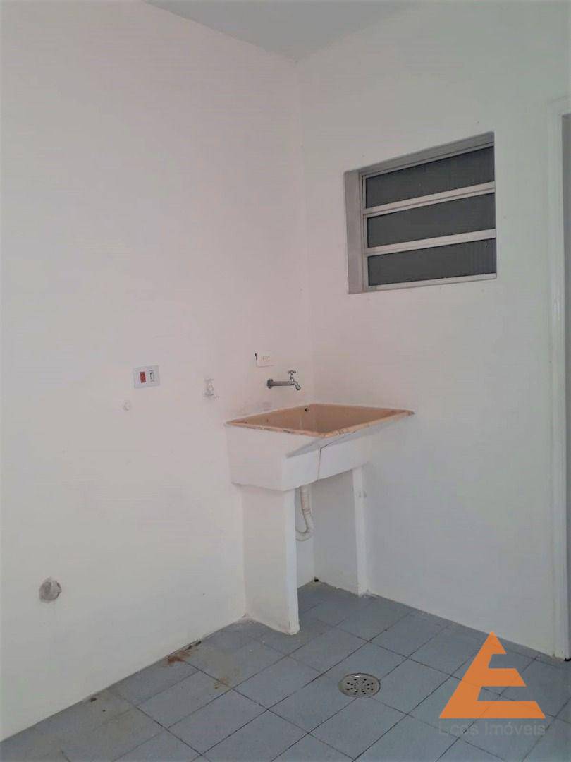 Casa para alugar com 3 quartos, 139m² - Foto 15