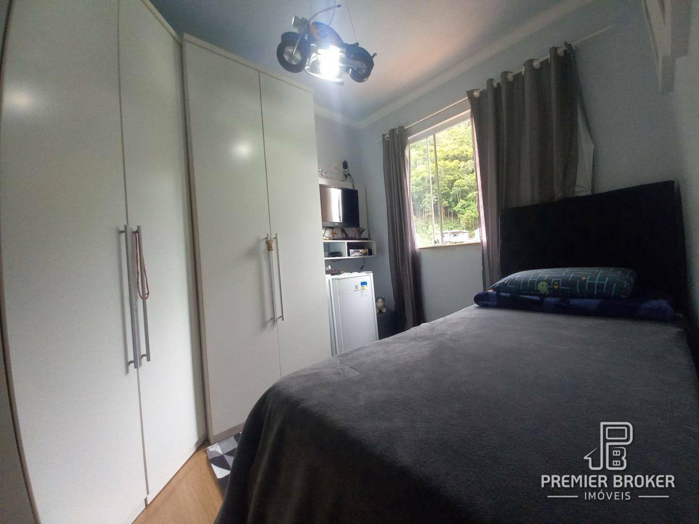 Casa à venda com 3 quartos, 130m² - Foto 14