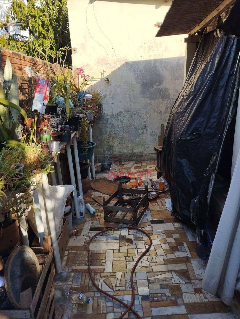 Casa à venda com 3 quartos, 121m² - Foto 2