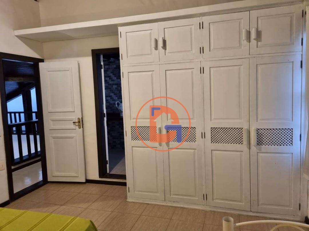 Casa à venda e aluguel com 5 quartos, 318m² - Foto 39