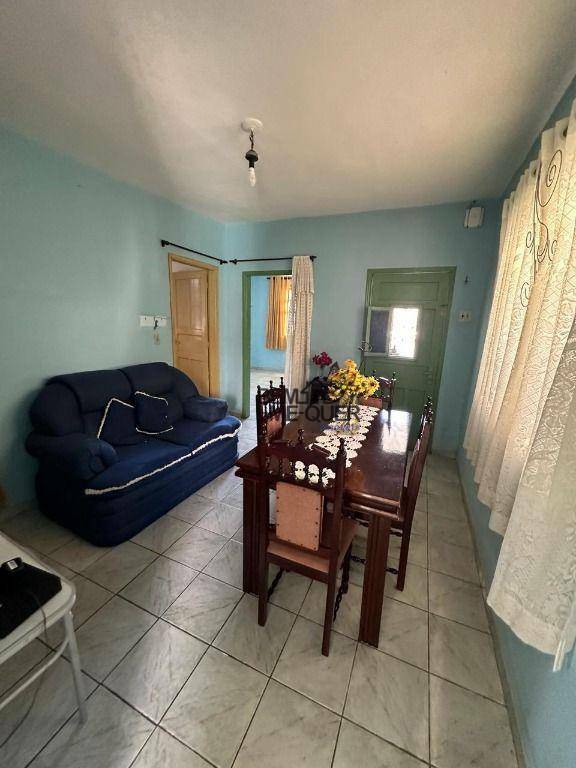 Casa à venda com 3 quartos, 190m² - Foto 20