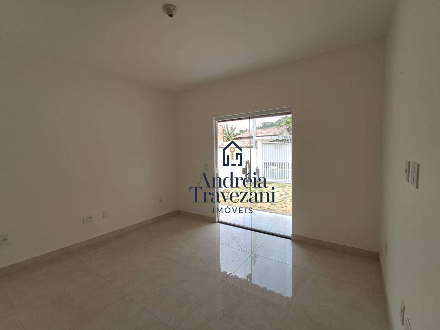 Casa à venda com 2 quartos, 68m² - Foto 6