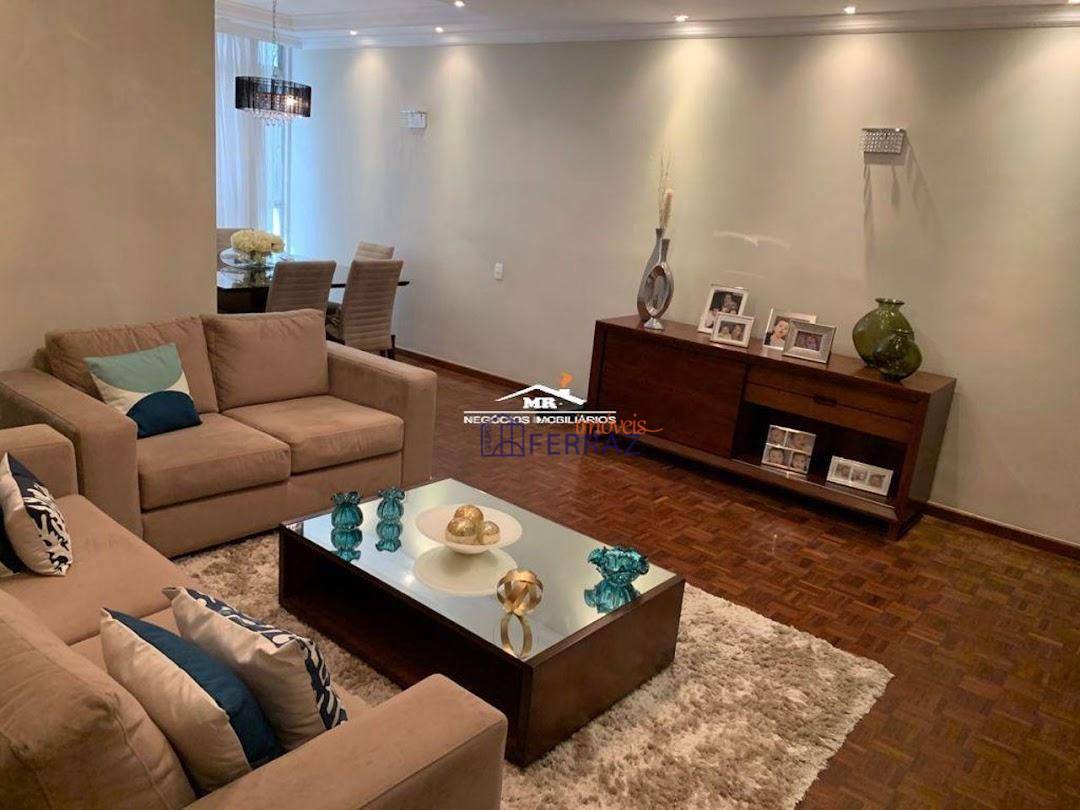 Apartamento à venda com 3 quartos, 130m² - Foto 17