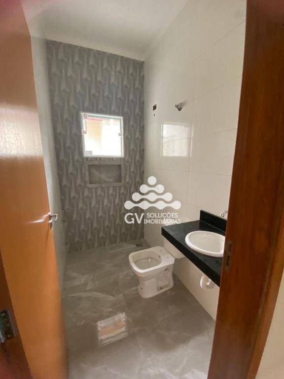 Casa à venda com 3 quartos, 78m² - Foto 4