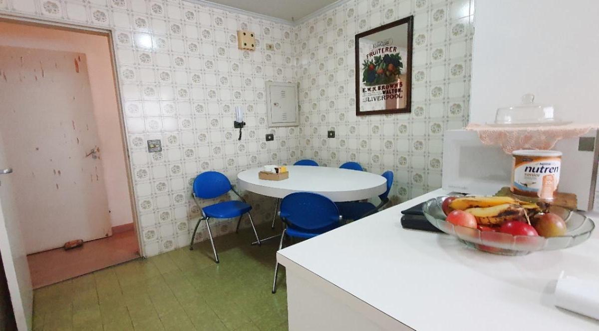 Apartamento à venda com 4 quartos, 190m² - Foto 15