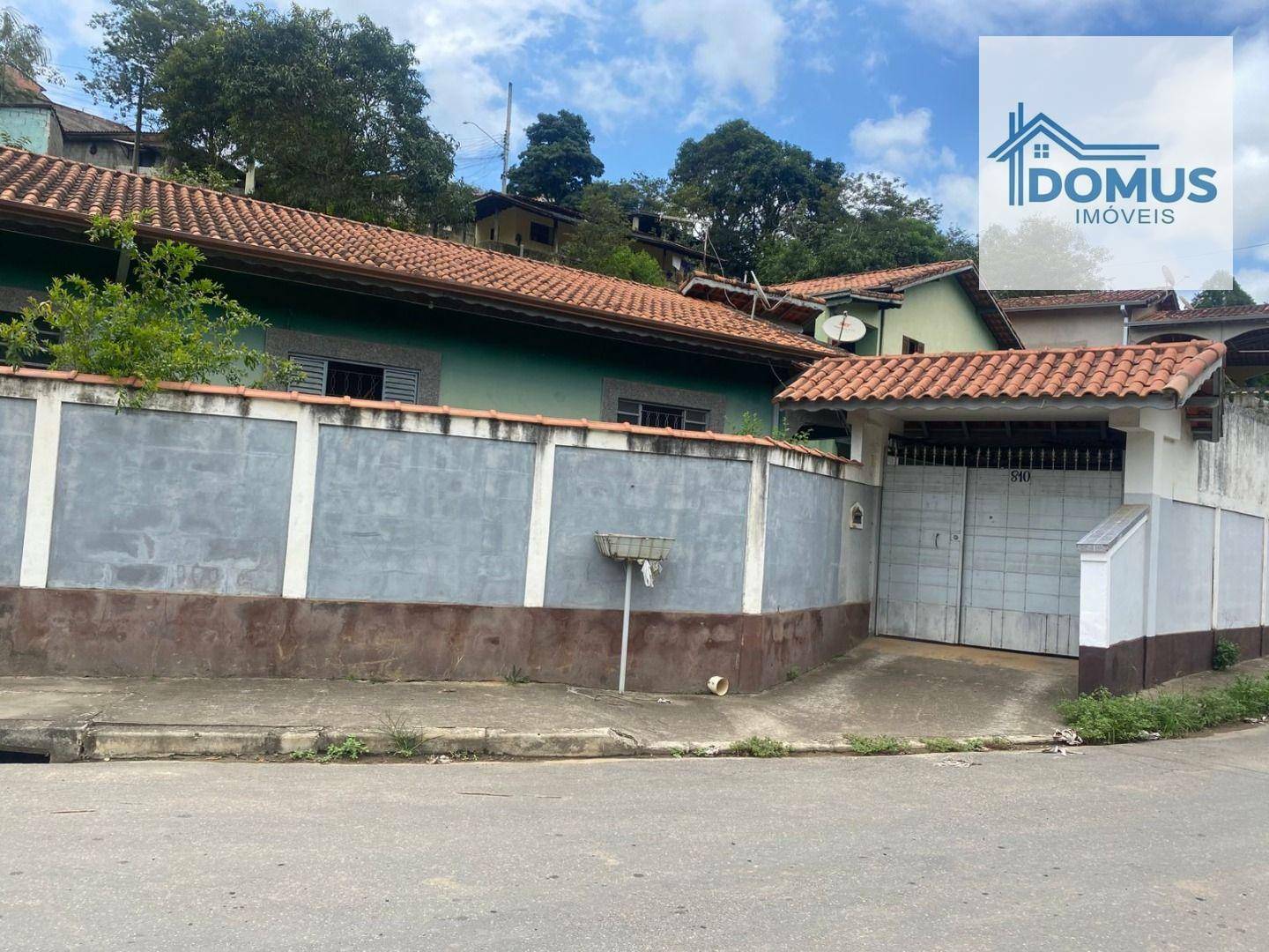 Casa para alugar com 2 quartos, 100m² - Foto 1