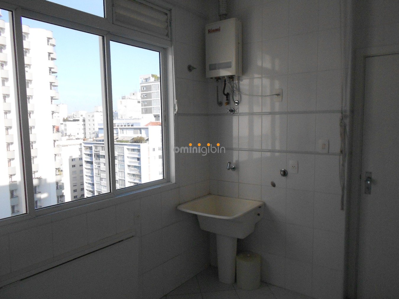 Apartamento à venda com 3 quartos, 175m² - Foto 11