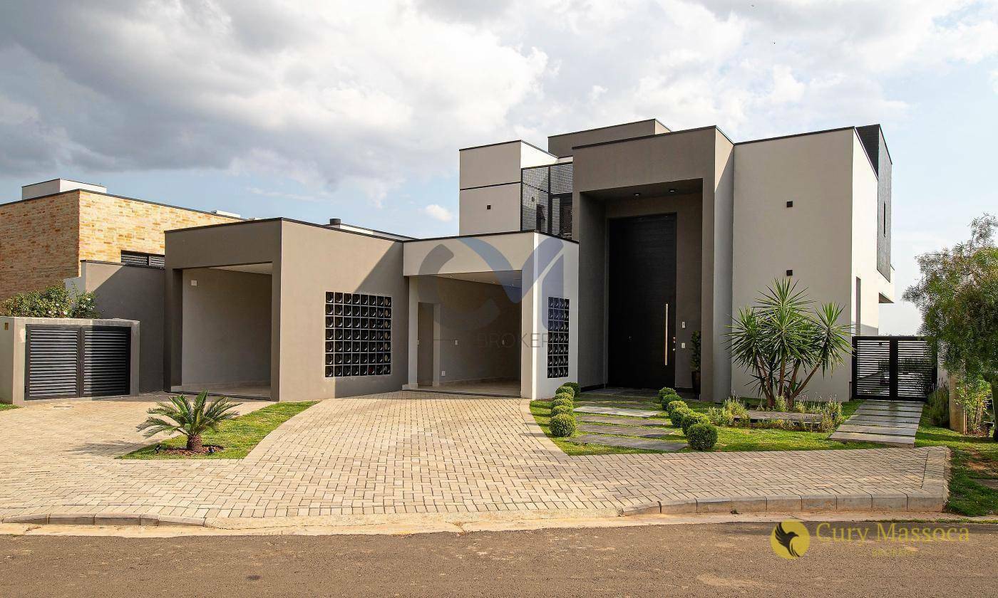 Casa de Condomínio à venda com 3 quartos, 360m² - Foto 1