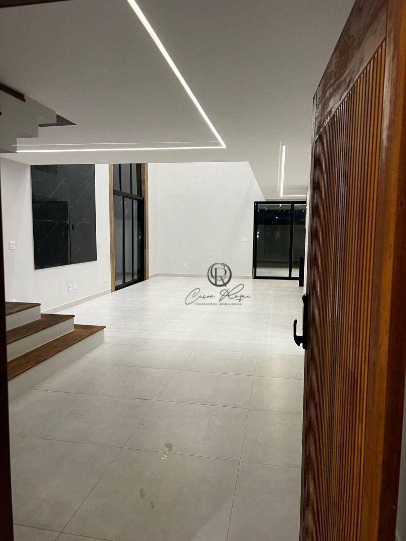 Casa de Condomínio à venda com 4 quartos, 300m² - Foto 5