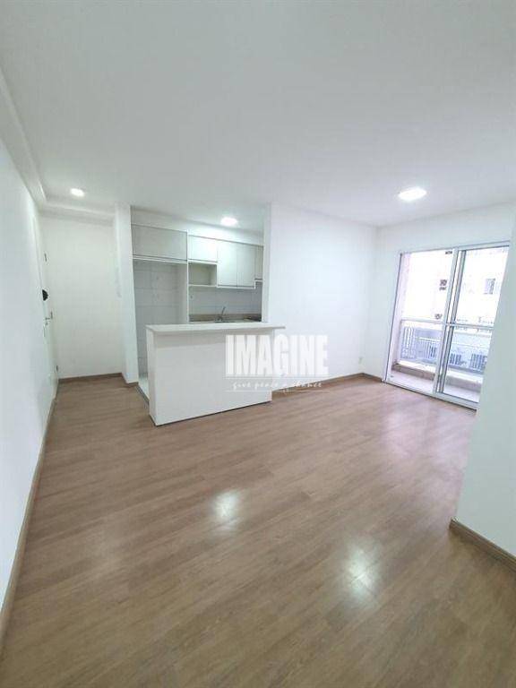 Apartamento à venda com 2 quartos, 60m² - Foto 1