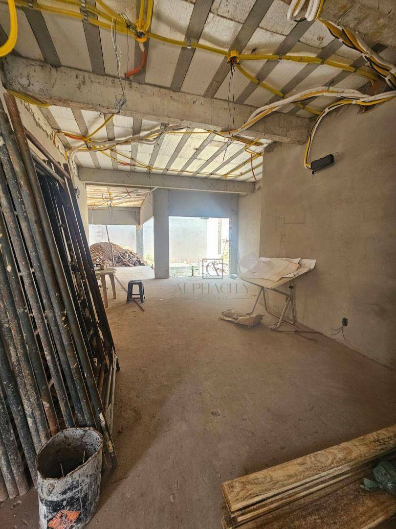 Casa de Condomínio à venda com 4 quartos, 380m² - Foto 9