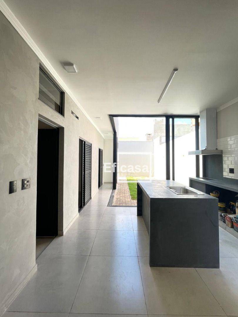 Casa à venda com 2 quartos, 107m² - Foto 3