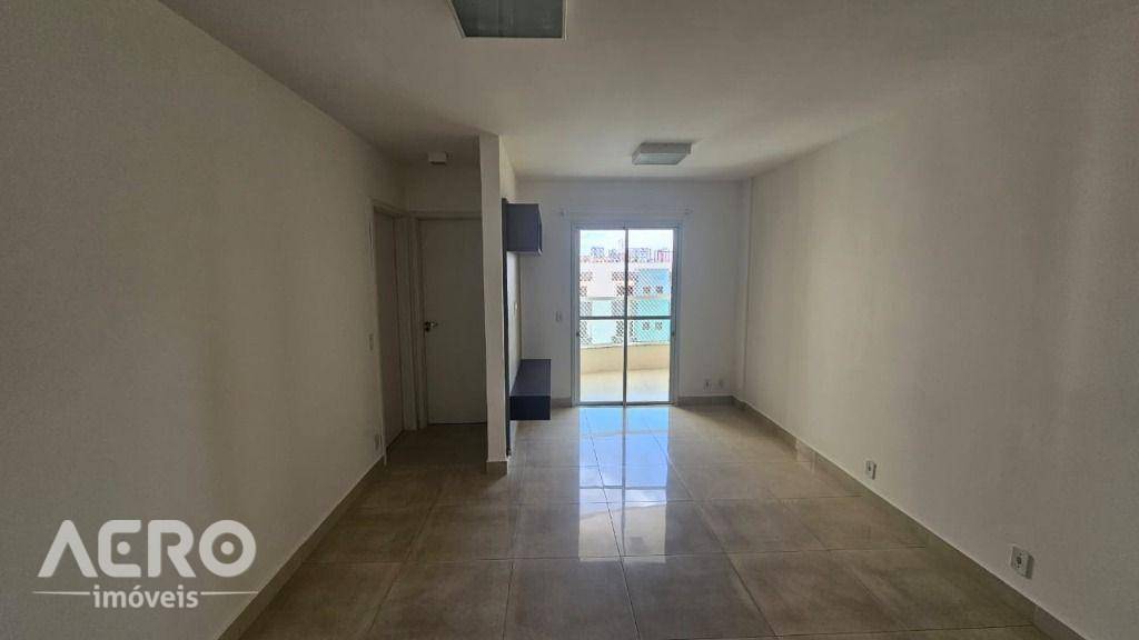 Apartamento para alugar com 2 quartos, 77m² - Foto 8