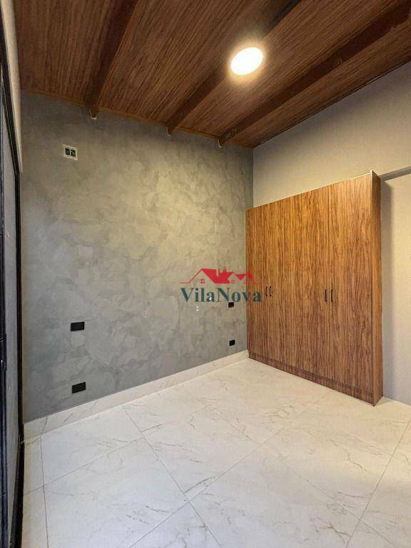 Casa à venda com 2 quartos, 128m² - Foto 4