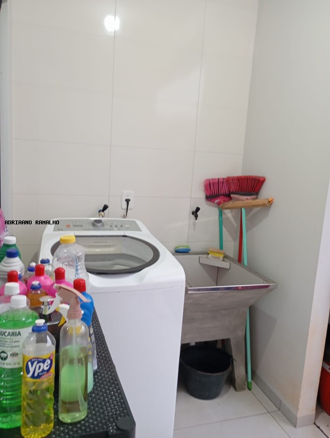 Casa à venda com 2 quartos, 70m² - Foto 5