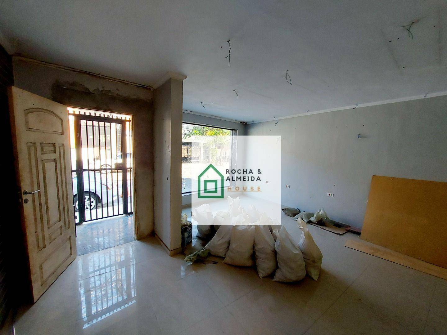 Sobrado para alugar com 2 quartos, 180m² - Foto 34