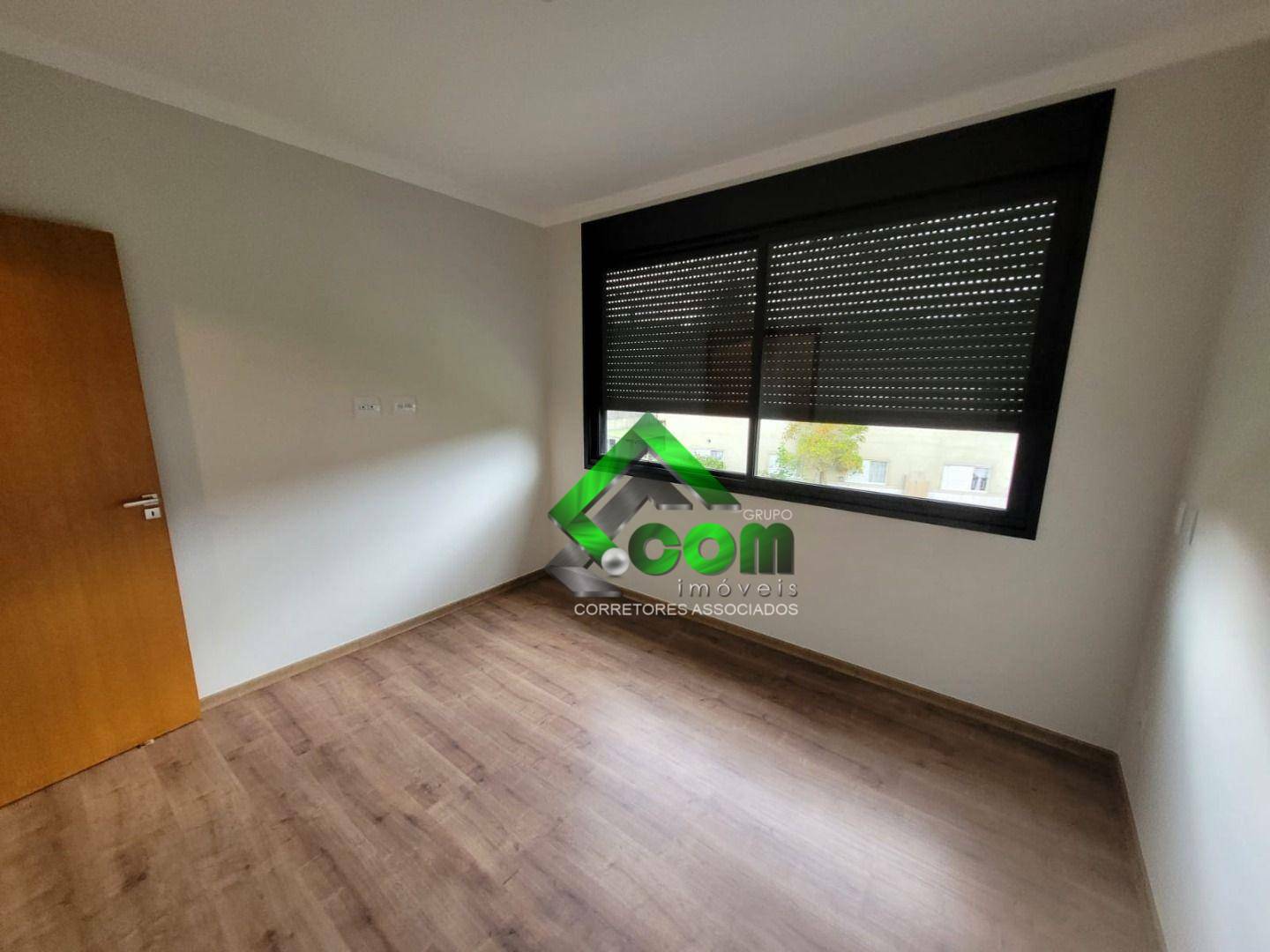 Casa à venda com 3 quartos, 219m² - Foto 24