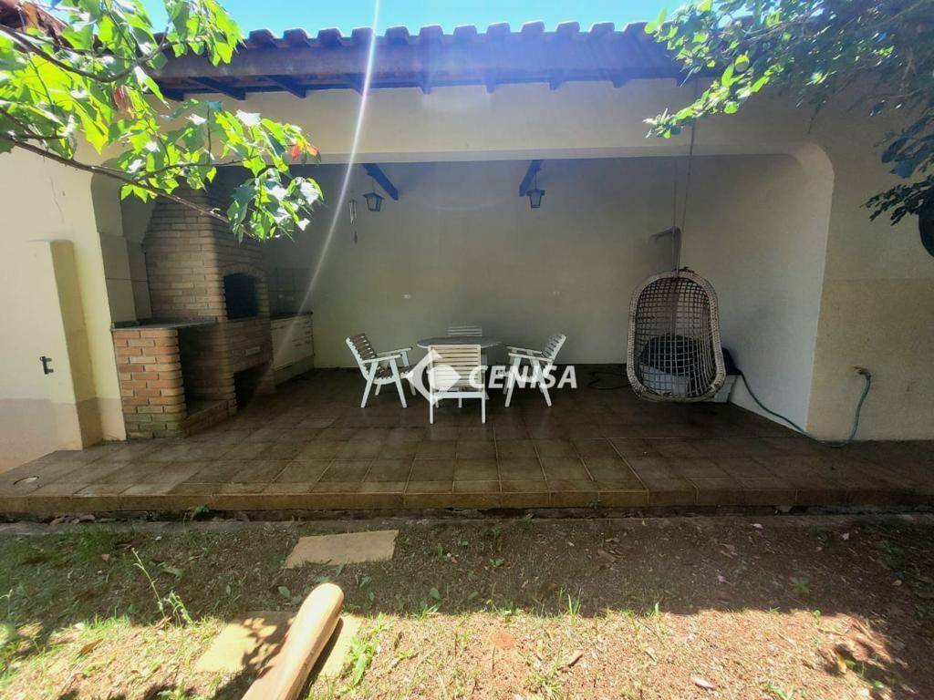 Casa à venda com 3 quartos, 240m² - Foto 20