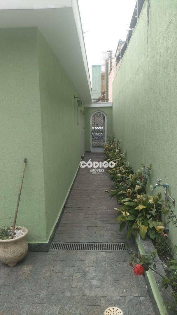 Casa para alugar com 2 quartos, 130m² - Foto 19