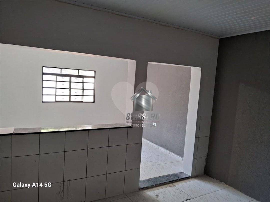 Casa, 3 quartos, 70 m² - Foto 2