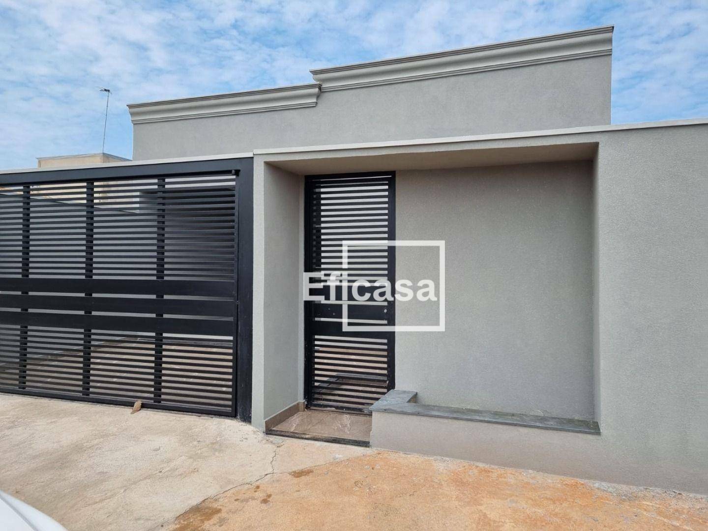 Casa à venda com 3 quartos, 110m² - Foto 1