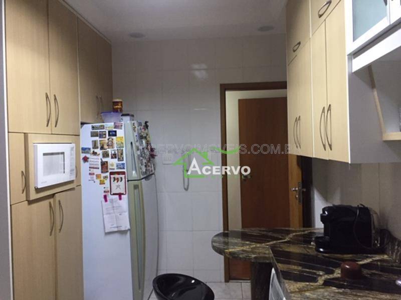 Apartamento à venda com 4 quartos, 148m² - Foto 29