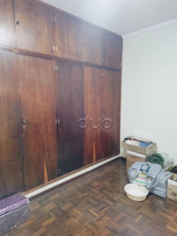 Casa à venda e aluguel com 3 quartos, 252m² - Foto 17