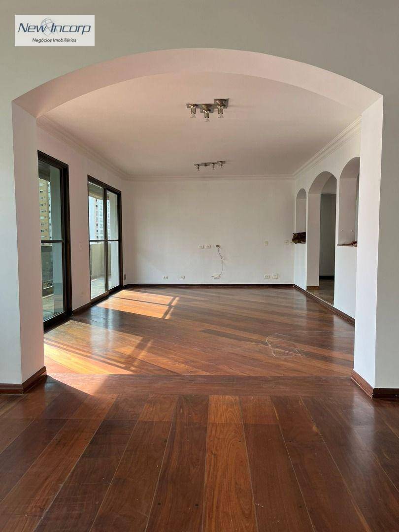 Apartamento à venda com 3 quartos, 233m² - Foto 17