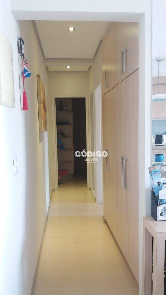 Apartamento à venda com 2 quartos, 72m² - Foto 10