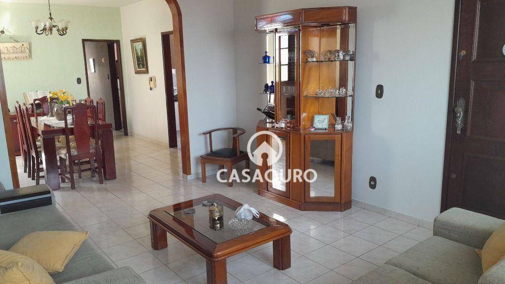 Apartamento à venda com 3 quartos, 118m² - Foto 4