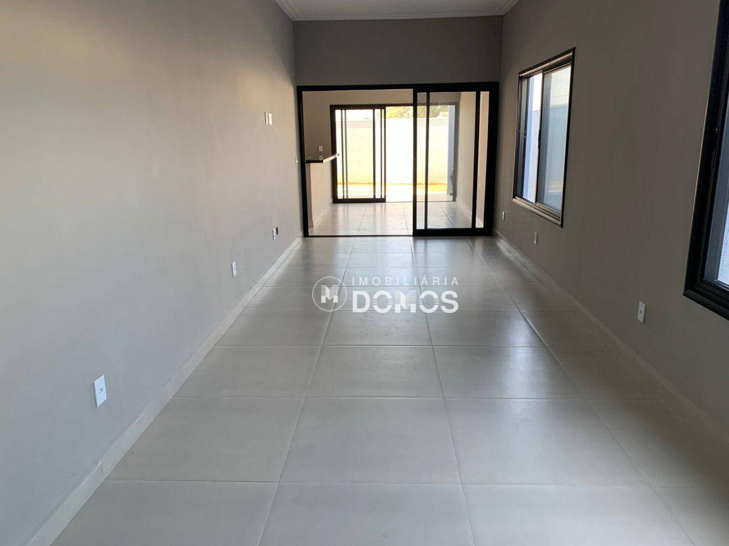 Casa de Condomínio à venda com 3 quartos, 160m² - Foto 1