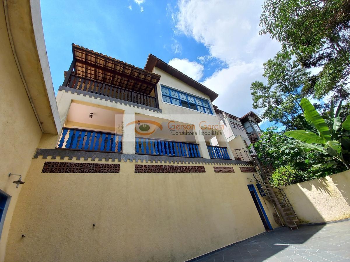 Casa de Condomínio para alugar com 3 quartos, 250m² - Foto 2