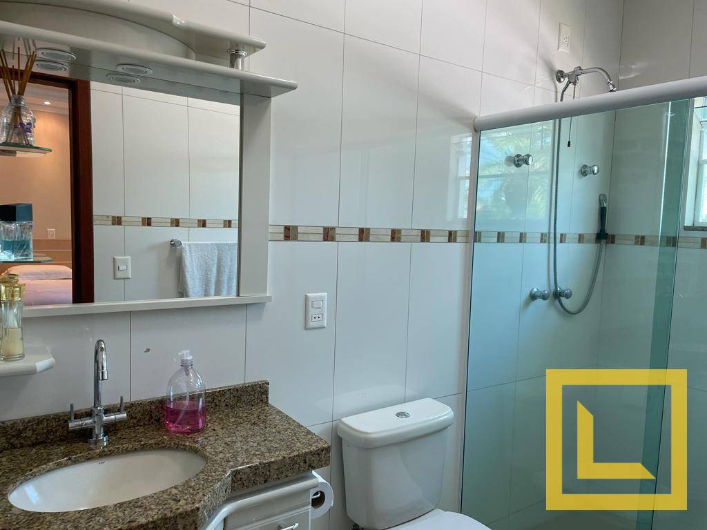 Casa à venda com 4 quartos, 250m² - Foto 12